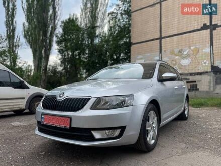 Шкода Октавия 2016 в Кривом Роге на Automoto.ua Шкода Октавия, объемом двигателя 1.6 л и пробегом 200 тыс. км за 13350 $, фото 1 на Automoto.ua