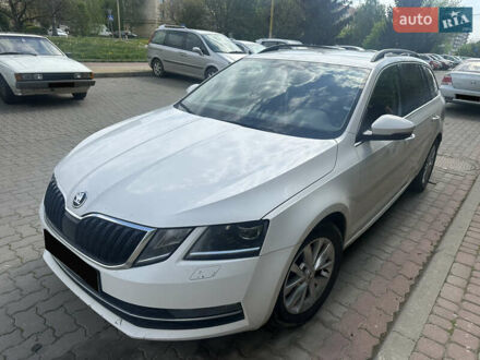 Шкода Октавія 2017 у Херсоні на Automoto.ua Шкода Октавія, об'ємом двигуна 1.97 л та пробігом 120 тис. км за 12999 $, фото 1 на Automoto.ua
