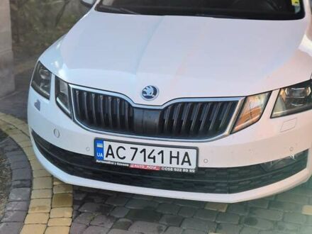 Шкода Октавия, объемом двигателя 1.6 л и пробегом 200 тыс. км за 12500 $, фото 1 на Automoto.ua