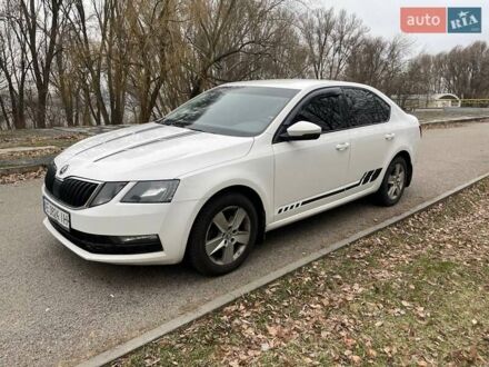 Шкода Октавия 2017 в Днепре (Днепропетровске) на Automoto.ua Шкода Октавия, объемом двигателя 1.4 л и пробегом 235 тыс. км за 12000 $, фото 1 на Automoto.ua
