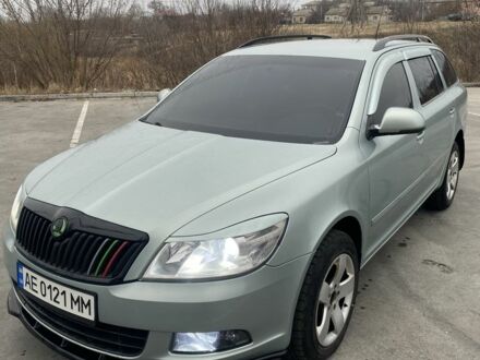 Шкода Октавія 2010 у Синельниковом на Automoto.ua Оливковий Шкода Октавія, об'ємом двигуна 0 л та пробігом 227 тис. км за 7300 $, фото 1 на Automoto.ua