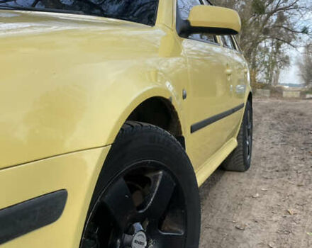 Желтый Шкода Октавия, объемом двигателя 1.78 л и пробегом 308 тыс. км за 4200 $, фото 16 на Automoto.ua