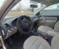 Желтый Шкода Октавия, объемом двигателя 1.6 л и пробегом 159 тыс. км за 5300 $, фото 4 на Automoto.ua