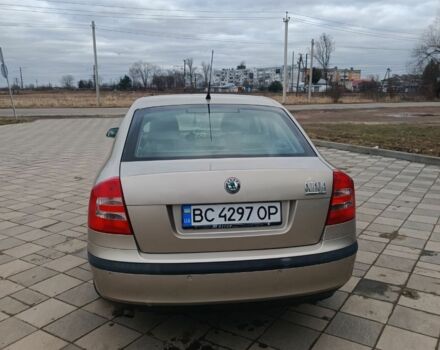 Желтый Шкода Октавия, объемом двигателя 1.6 л и пробегом 159 тыс. км за 5300 $, фото 2 на Automoto.ua