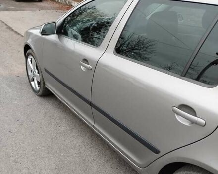 Жовтий Шкода Октавія, об'ємом двигуна 1.6 л та пробігом 231 тис. км за 5800 $, фото 7 на Automoto.ua