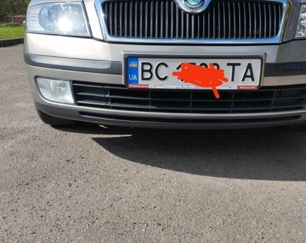 Жовтий Шкода Октавія, об'ємом двигуна 1.6 л та пробігом 230 тис. км за 5800 $, фото 7 на Automoto.ua