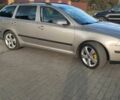 Жовтий Шкода Октавія, об'ємом двигуна 1.6 л та пробігом 230 тис. км за 5800 $, фото 1 на Automoto.ua