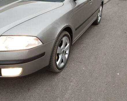 Жовтий Шкода Октавія, об'ємом двигуна 1.6 л та пробігом 231 тис. км за 5800 $, фото 1 на Automoto.ua