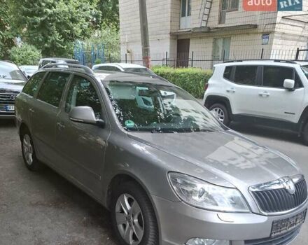 Жовтий Шкода Октавія, об'ємом двигуна 1.6 л та пробігом 235 тис. км за 8500 $, фото 4 на Automoto.ua