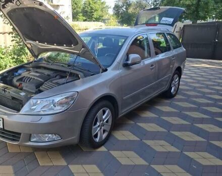 Жовтий Шкода Октавія, об'ємом двигуна 1.6 л та пробігом 235 тис. км за 8500 $, фото 3 на Automoto.ua