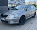 Желтый Шкода Октавия, объемом двигателя 1.6 л и пробегом 260 тыс. км за 9500 $, фото 2 на Automoto.ua