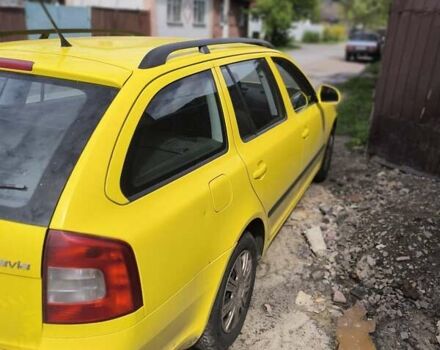 Жовтий Шкода Октавія, об'ємом двигуна 1.6 л та пробігом 430 тис. км за 6700 $, фото 3 на Automoto.ua