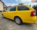 Желтый Шкода Октавия, объемом двигателя 1.99 л и пробегом 245 тыс. км за 6500 $, фото 6 на Automoto.ua