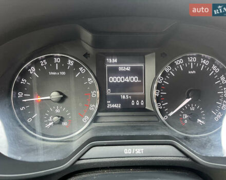 Желтый Шкода Октавия, объемом двигателя 1.6 л и пробегом 254 тыс. км за 8500 $, фото 21 на Automoto.ua