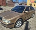 Желтый Шкода Октавия, объемом двигателя 1.98 л и пробегом 149 тыс. км за 5800 $, фото 1 на Automoto.ua