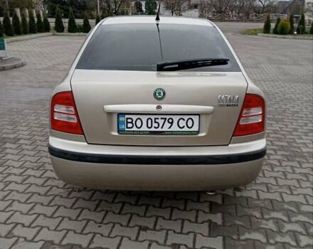 Желтый Шкода Октавия, объемом двигателя 1.6 л и пробегом 210 тыс. км за 4800 $, фото 4 на Automoto.ua