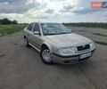 Желтый Шкода Октавия, объемом двигателя 1.6 л и пробегом 215 тыс. км за 4300 $, фото 1 на Automoto.ua
