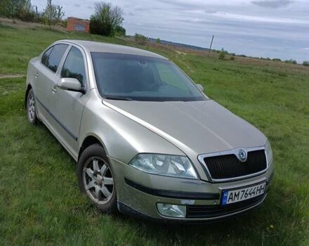 Желтый Шкода Октавия, объемом двигателя 1.6 л и пробегом 188 тыс. км за 4700 $, фото 1 на Automoto.ua