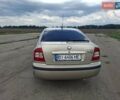 Желтый Шкода Октавия, объемом двигателя 1.6 л и пробегом 215 тыс. км за 4300 $, фото 7 на Automoto.ua