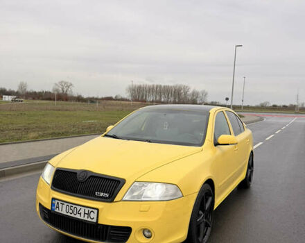 Желтый Шкода Октавия, объемом двигателя 1.97 л и пробегом 331 тыс. км за 6000 $, фото 1 на Automoto.ua