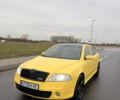 Желтый Шкода Октавия, объемом двигателя 1.97 л и пробегом 331 тыс. км за 6000 $, фото 1 на Automoto.ua
