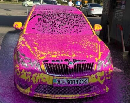 Желтый Шкода Октавия, объемом двигателя 2 л и пробегом 196 тыс. км за 11500 $, фото 4 на Automoto.ua