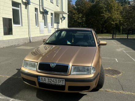 Шкода Октавия 2001 в Киеве на Automoto.ua Желтый Шкода Октавия, объемом двигателя 1.98 л и пробегом 220 тыс. км за 4999 $, фото 1 на Automoto.ua