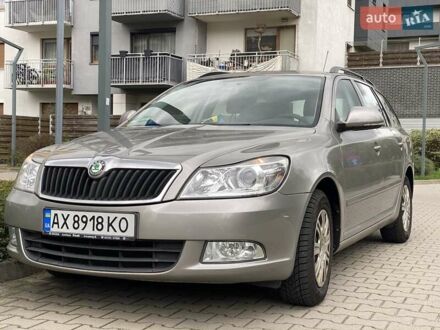 Шкода Октавія 2010 у Первомайском на Automoto.ua Жовтий Шкода Октавія, об'ємом двигуна 1.2 л та пробігом 185 тис. км за 7600 $, фото 1 на Automoto.ua