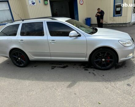 Сірий Шкода Октавія, об'ємом двигуна 0 л та пробігом 205 тис. км за 8000 $, фото 1 на Automoto.ua