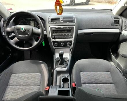 Сірий Шкода Октавія, об'ємом двигуна 0 л та пробігом 205 тис. км за 8000 $, фото 14 на Automoto.ua