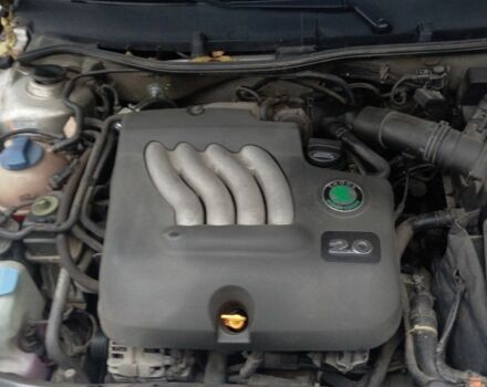 Серый Шкода Октавия, объемом двигателя 2 л и пробегом 239 тыс. км за 3300 $, фото 2 на Automoto.ua