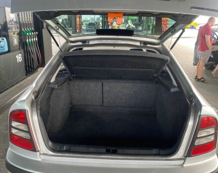 Сірий Шкода Октавія, об'ємом двигуна 2 л та пробігом 338 тис. км за 4800 $, фото 5 на Automoto.ua