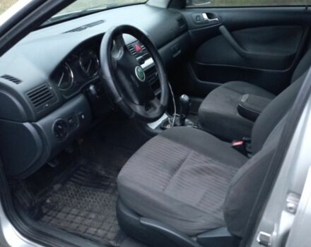 Серый Шкода Октавия, объемом двигателя 1.8 л и пробегом 254 тыс. км за 4200 $, фото 7 на Automoto.ua