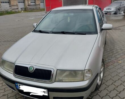 Серый Шкода Октавия, объемом двигателя 1.6 л и пробегом 450 тыс. км за 3300 $, фото 1 на Automoto.ua