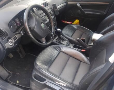 Сірий Шкода Октавія, об'ємом двигуна 2 л та пробігом 224 тис. км за 4500 $, фото 6 на Automoto.ua