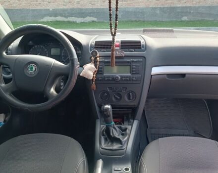 Шкода Октавия 2006 в Александрие на Automoto.ua Серый Шкода Октавия, объемом двигателя 0 л и пробегом 250 тыс. км за 6200 $, фото 7 на Automoto.ua