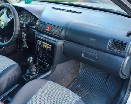 Серый Шкода Октавия, объемом двигателя 1.6 л и пробегом 406 тыс. км за 3111 $, фото 11 на Automoto.ua