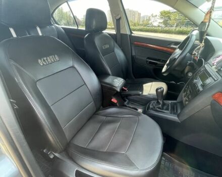 Сірий Шкода Октавія, об'ємом двигуна 1.6 л та пробігом 230 тис. км за 1500 $, фото 7 на Automoto.ua