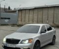 Серый Шкода Октавия, объемом двигателя 2 л и пробегом 248 тыс. км за 5850 $, фото 3 на Automoto.ua