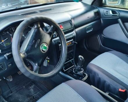 Серый Шкода Октавия, объемом двигателя 1.6 л и пробегом 406 тыс. км за 3111 $, фото 13 на Automoto.ua