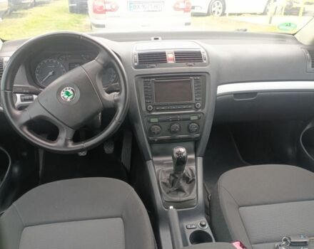 Серый Шкода Октавия, объемом двигателя 1.6 л и пробегом 280 тыс. км за 5400 $, фото 5 на Automoto.ua