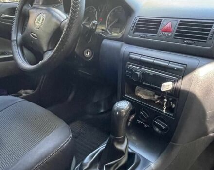 Серый Шкода Октавия, объемом двигателя 1.6 л и пробегом 260 тыс. км за 5400 $, фото 2 на Automoto.ua