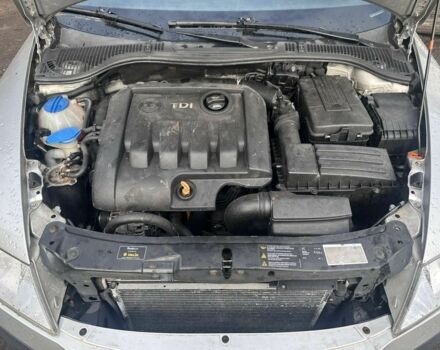 Серый Шкода Октавия, объемом двигателя 1.9 л и пробегом 300 тыс. км за 3300 $, фото 5 на Automoto.ua