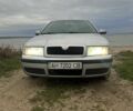 Серый Шкода Октавия, объемом двигателя 1.6 л и пробегом 300 тыс. км за 5600 $, фото 1 на Automoto.ua