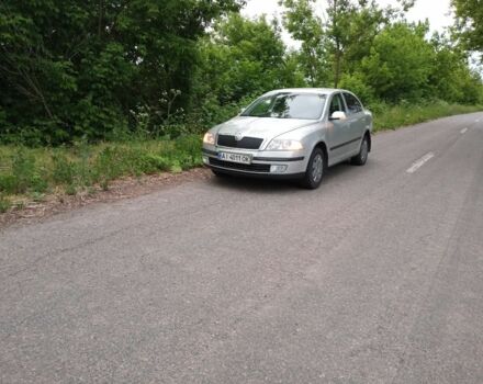 Сірий Шкода Октавія, об'ємом двигуна 0.16 л та пробігом 200 тис. км за 5500 $, фото 1 на Automoto.ua