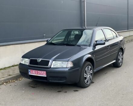 Серый Шкода Октавия, объемом двигателя 1.6 л и пробегом 200 тыс. км за 5700 $, фото 2 на Automoto.ua