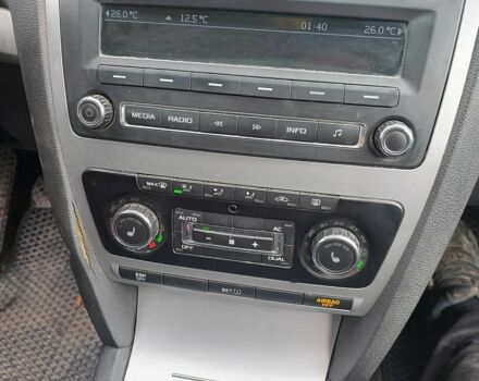 Шкода Октавія 2009 у Верховине на Automoto.ua Сірий Шкода Октавія, об'ємом двигуна 1.4 л та пробігом 330 тис. км за 4100 $, фото 2 на Automoto.ua