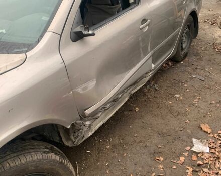 Серый Шкода Октавия, объемом двигателя 1.6 л и пробегом 120 тыс. км за 2500 $, фото 3 на Automoto.ua