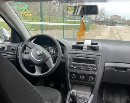 Серый Шкода Октавия, объемом двигателя 1.4 л и пробегом 221 тыс. км за 6950 $, фото 4 на Automoto.ua
