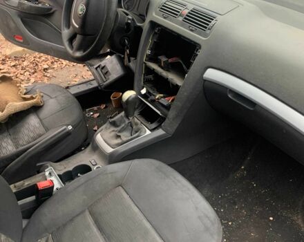 Серый Шкода Октавия, объемом двигателя 1.6 л и пробегом 120 тыс. км за 2500 $, фото 7 на Automoto.ua